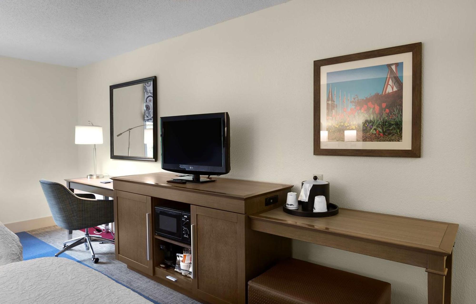 Hampton Inn Хелън Екстериор снимка