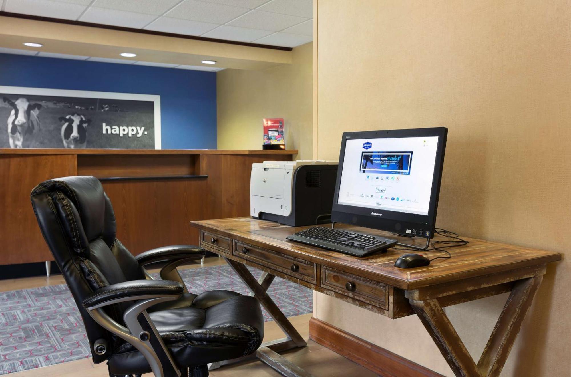Hampton Inn Хелън Екстериор снимка
