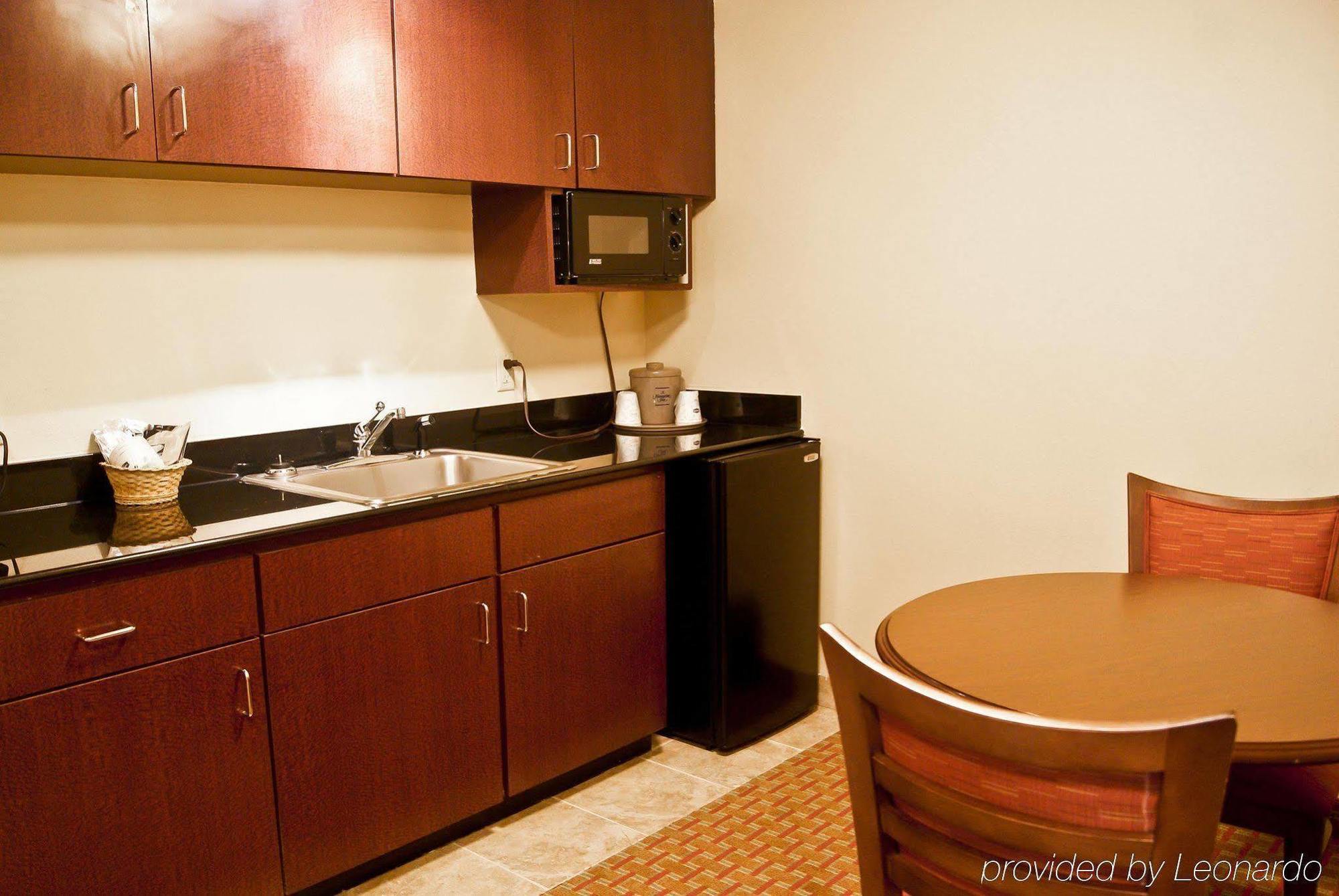 Hampton Inn Хелън Стая снимка